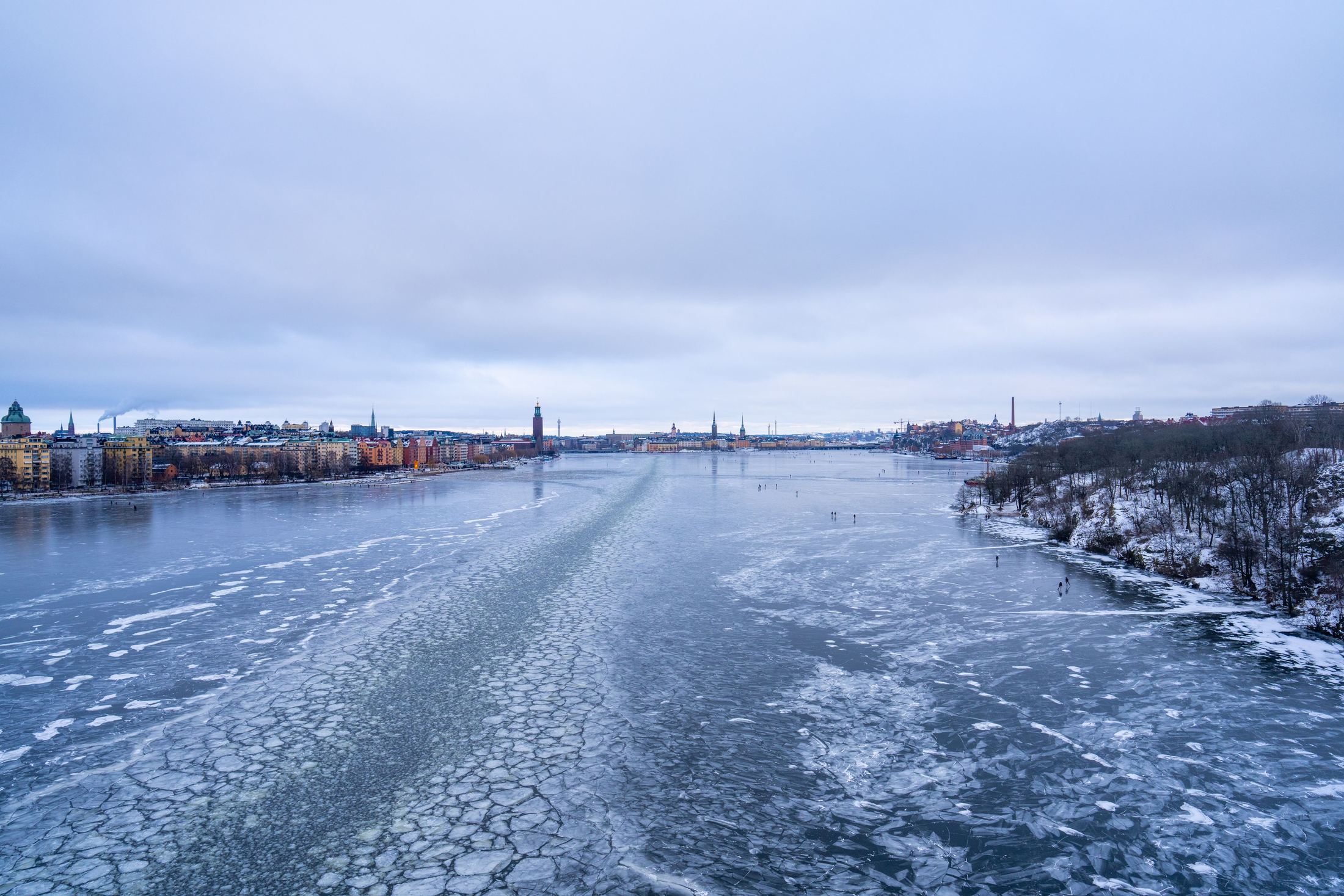 След корабля во льдах, Балтийское море
